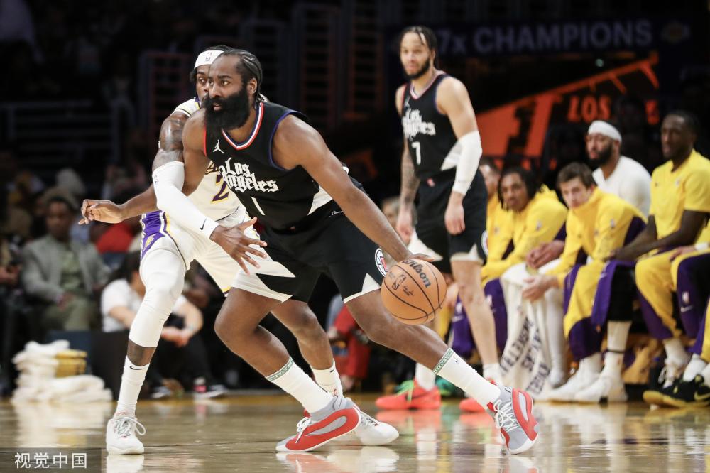 足球的割裂 足球的割裂