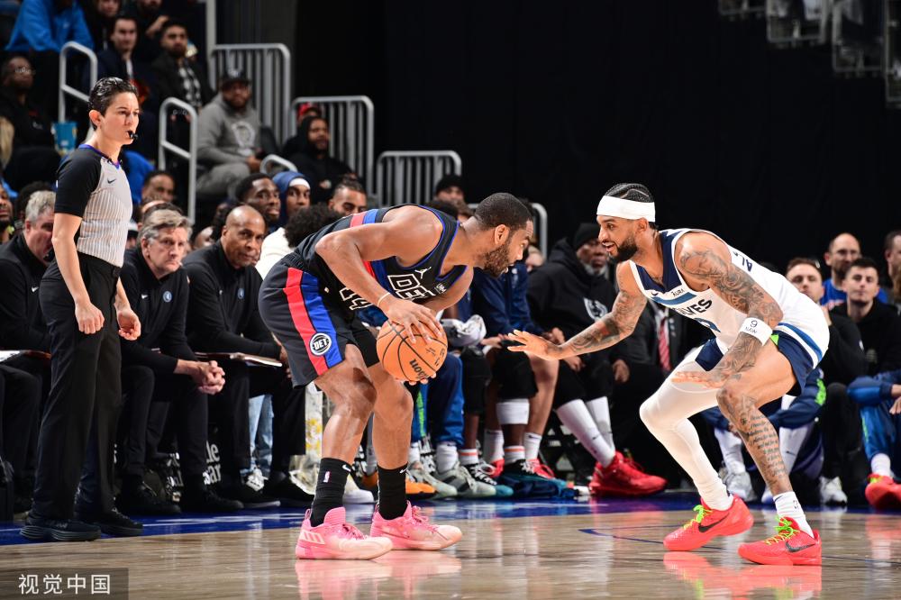 更是对于球 更是对于球